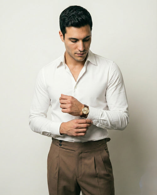 Camisa Minimalista de Cuello Cooper