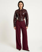 Chaqueta Cropped Estructurada de Efecto Vinilo