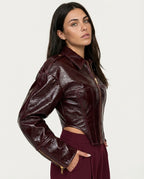 Chaqueta Cropped Estructurada de Efecto Vinilo