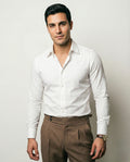 Camisa Minimalista de Cuello Cooper