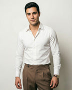 Camisa Minimalista de Cuello Cooper