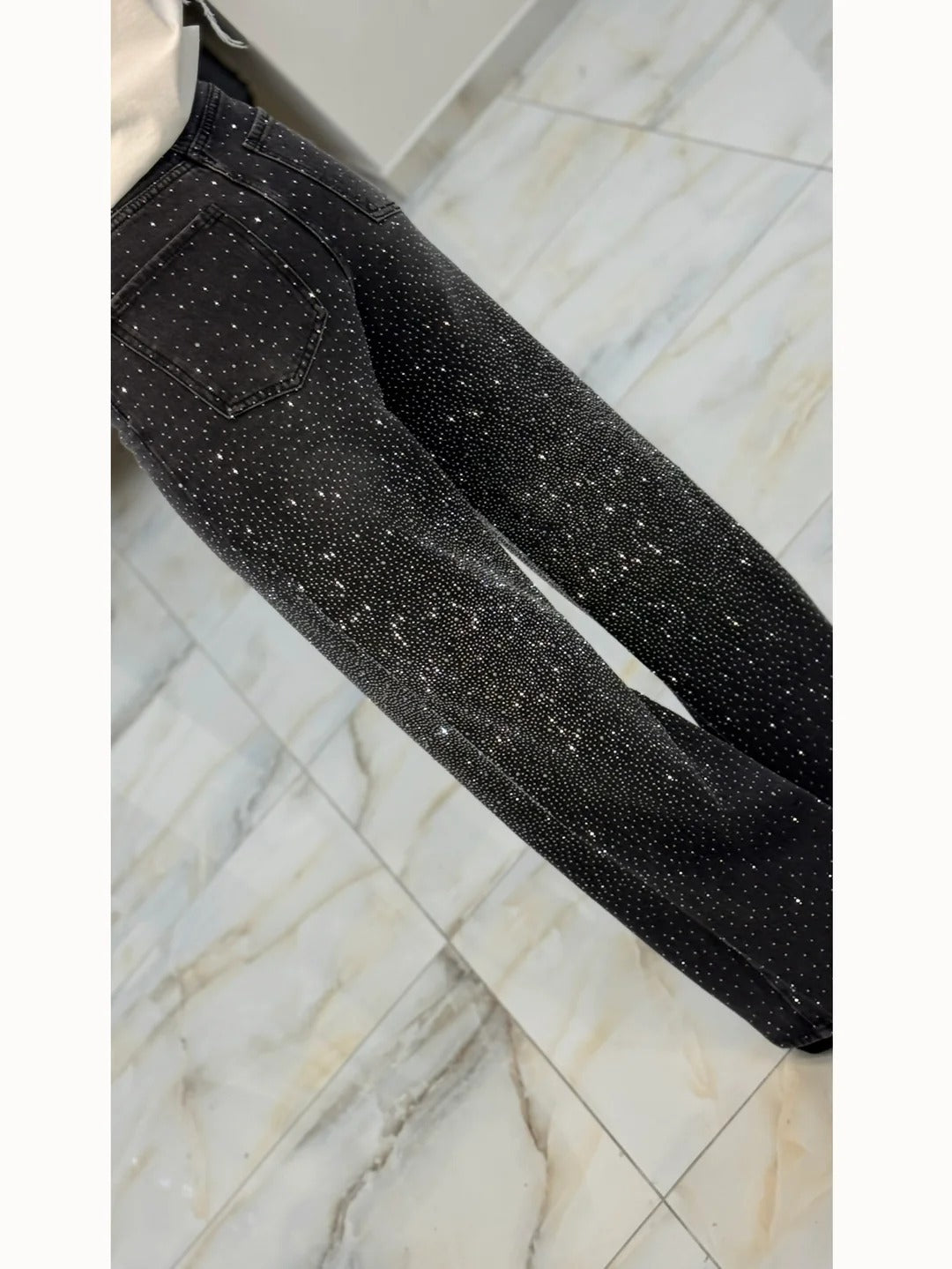 Malena | Jeans con detalles de brillantes